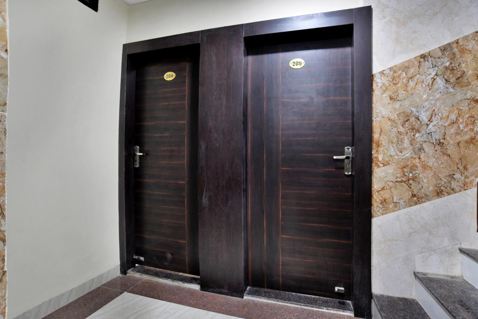 Hotel O Zodiac Indore Exteriör bild