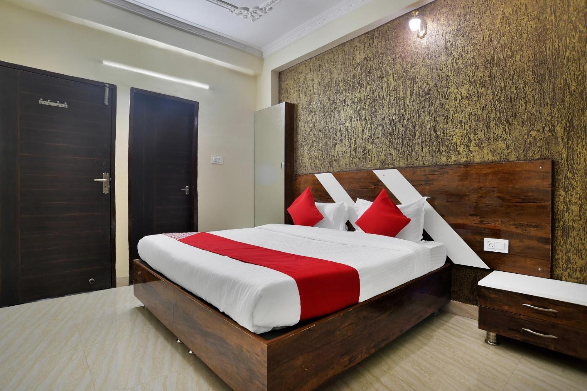 Hotel O Zodiac Indore Exteriör bild